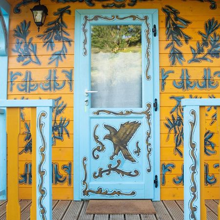 Agriturismo La Rovere - I Carrozzoni Gitani Cossano Belbo المظهر الخارجي الصورة